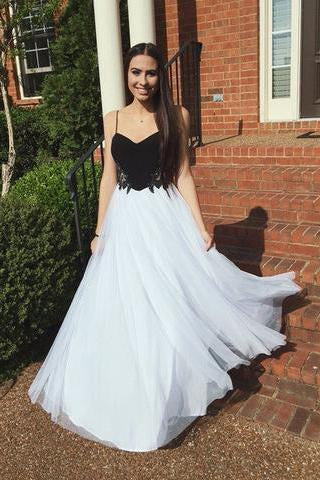 Pretty A-line Black and White Sweetheart Neck Long prom Dress WK421