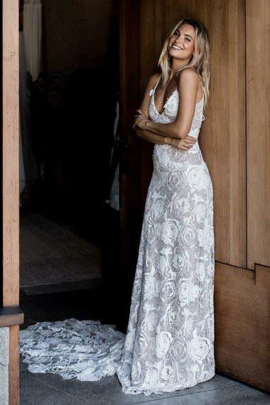 Princess A-Line Spaghetti Straps Sleeveless Ivory Backless Lace Appliques Wedding Dresses WK274